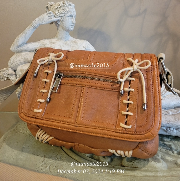 L.A.M.B. Gwen Stefani Leather Lace-Up Shoulder Bag Luxury Designer Celebrity #70 - Picture 5 of 16